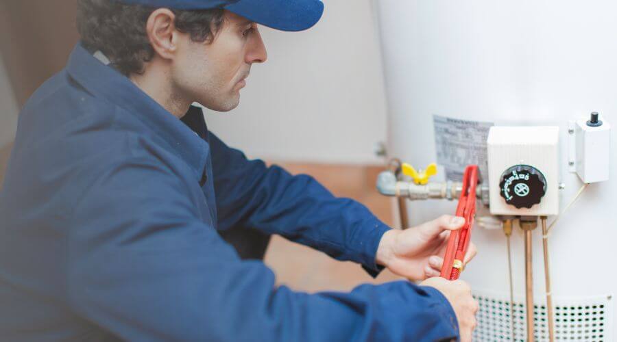 Expert burst pipe repair services in Meta, MO